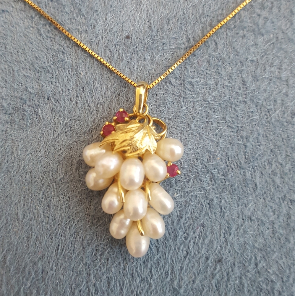 14k gold necklace with pearls and ruby pendant